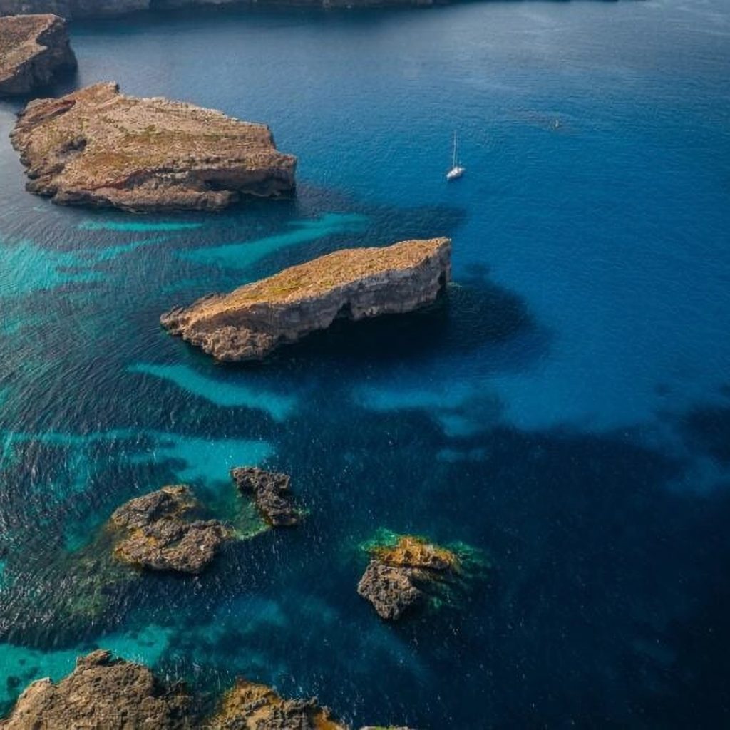 Boat trip around Comino, Malta gallery photo 7